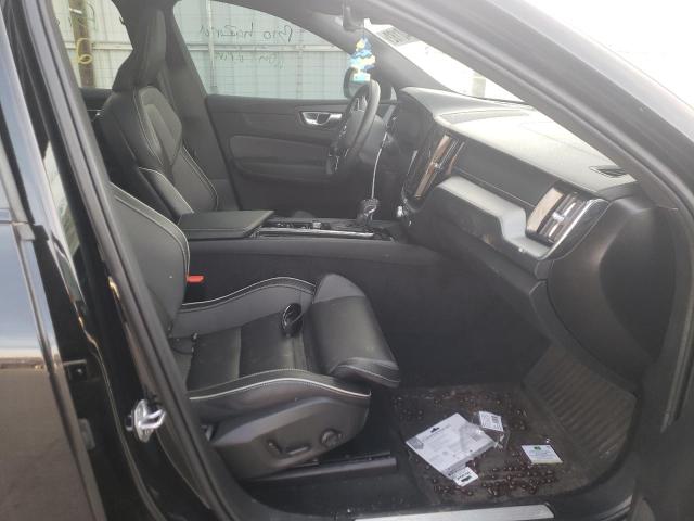 2021 VOLVO XC60 T5 R- YV4102RMXM1824395