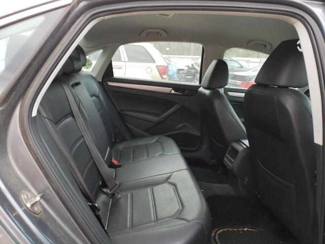 2015 VOLKSWAGEN PASSAT S - 1VWAT7A32FC083500