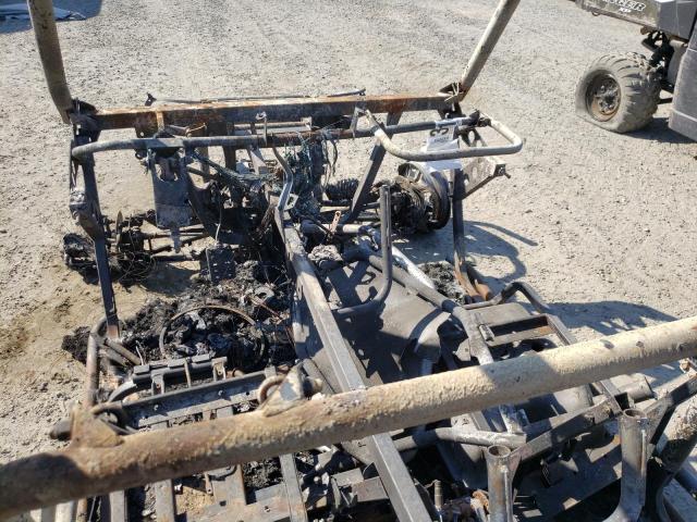 2018 CAN-AM COMMANDER 3JBKUAX25JJ000153