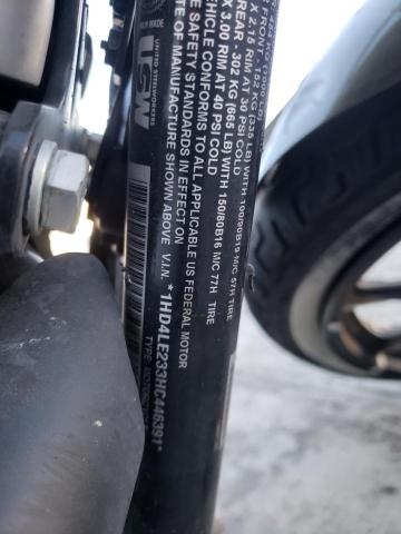 2017 HARLEY-DAVIDSON XL883 IRON 1HD4LE233HC446391