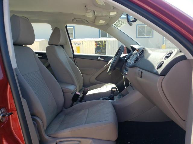 WVGAV7AX6AW003389 Volkswagen Tiguan S 2010. Фото: 4