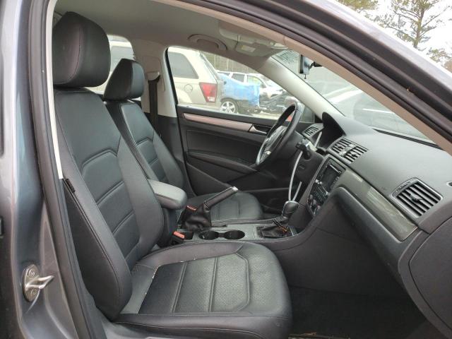 2015 VOLKSWAGEN PASSAT S - 1VWAT7A32FC083500