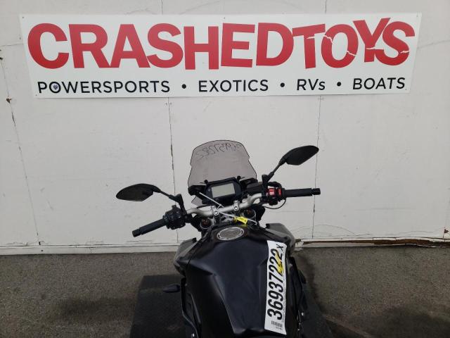 2017 YAMAHA FZ10 C JYARN48YXHA000275