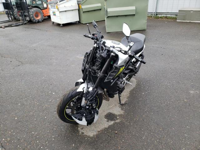 2017 YAMAHA FZ09 C JYARN53Y0HA000346
