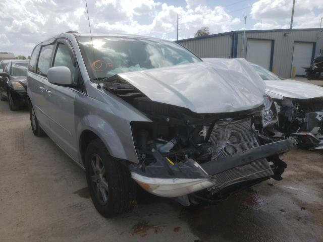 2A4RR5DG6BR775455 Chrysler Town & Cou 2011