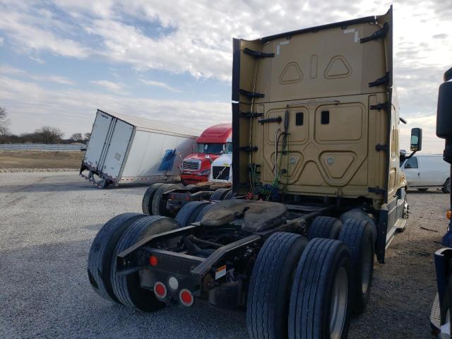 3AKJGLD54FSGR9051 Freightliner Cascadia 1 2015. Фото: 3