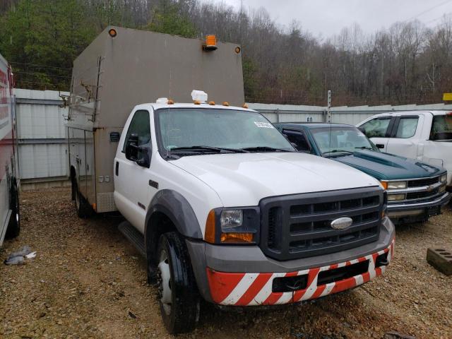 Salvage trucks for sale at Hurricane, WV auction: 2005 Ford F450 Super