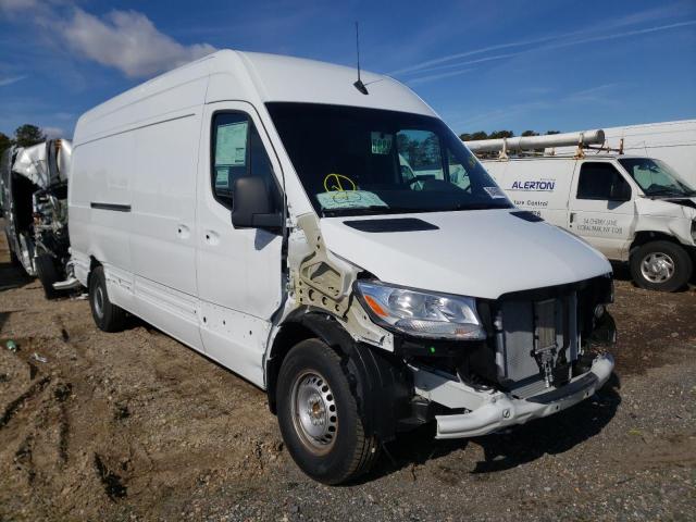 Mercedes Benz 2500 Sprinter van