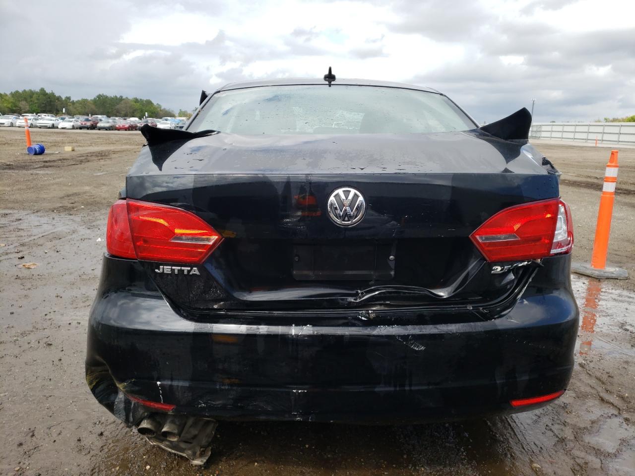 3VWDZ7AJ9BM314959 2011 Volkswagen Jetta Se