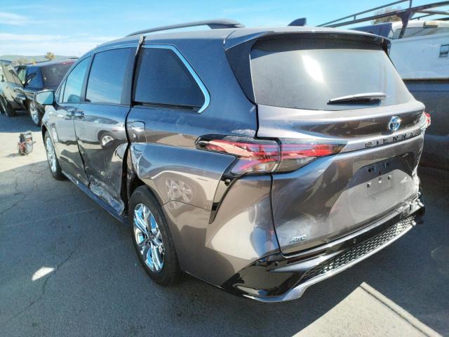 2022 TOYOTA SIENNA XSE 5TDDSKFCXNS052779