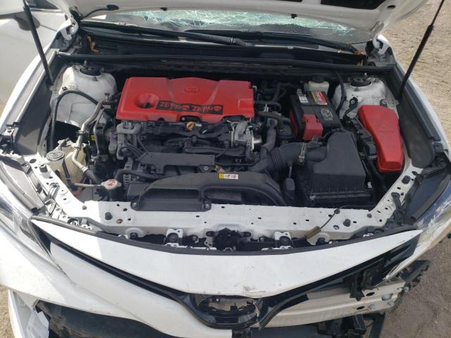 2018 TOYOTA CAMRY L 4T1B11HK8JU504772