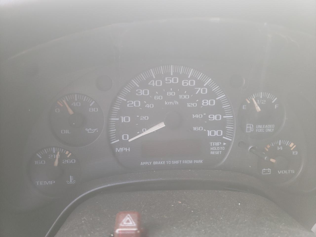 2001 Chevrolet Express G3500 VIN: 1GAHG39RX11239898 Lot: 37352072