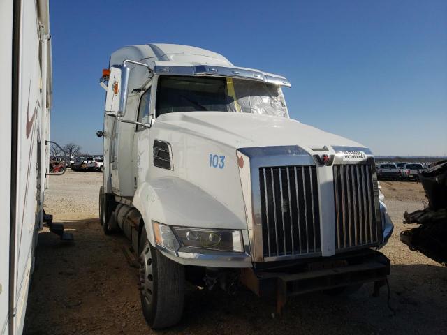 Salvage cars for sale from Copart San Antonio, TX: 2016 Western Star 5700 XE