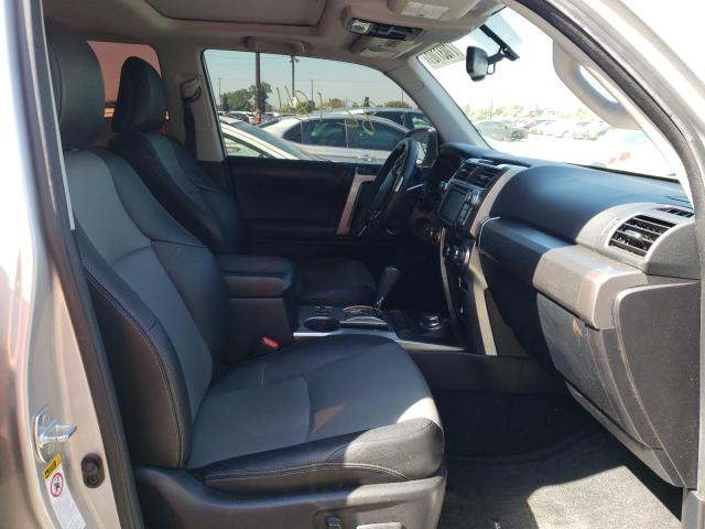 JTEBU5JR4F5237962 Toyota 4Runner Sr 2015. Фото: 4
