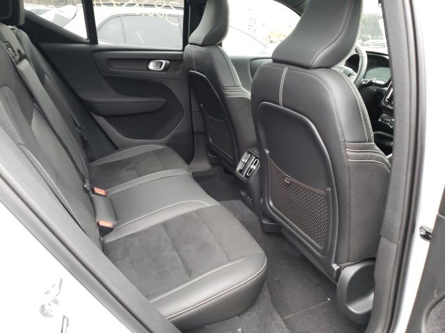 2021 VOLVO XC40 RECHA YV4ED3UR0M2439341