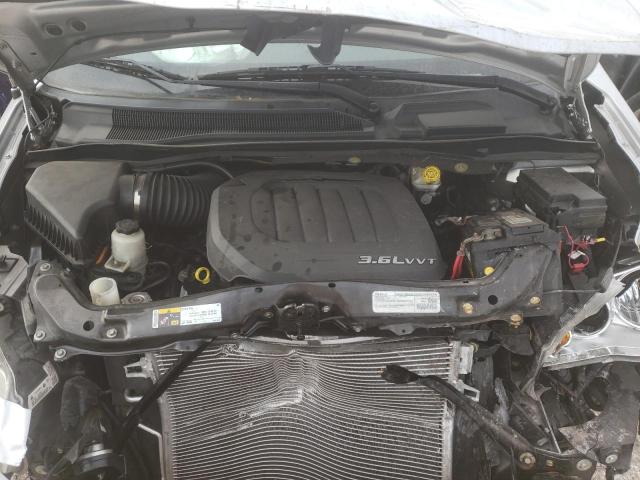 2A4RR5DG6BR775455 Chrysler Town & Cou 2011. Фото: 6