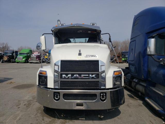 1M1AN4GY7LM011485 Mack Anthem 2020. Фото: 6