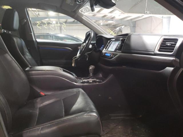 5TDDZRFH5JS861553 Toyota Highlander 2018. Фото: 4