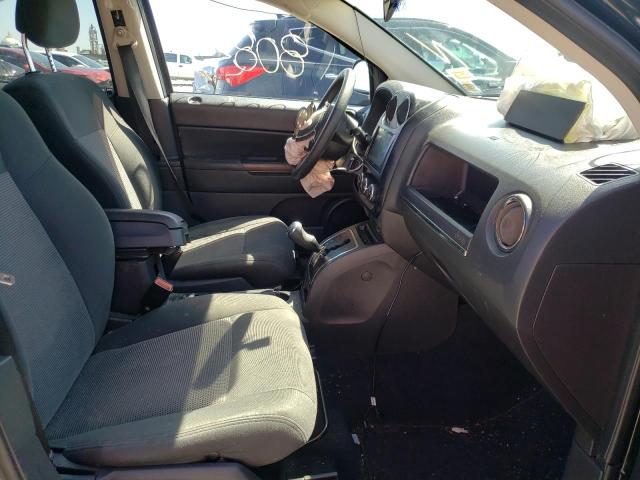 Фото: 1C4NJDBB2CD522926 - 5