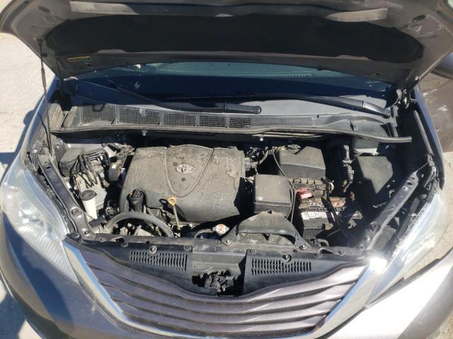 5TDKZ3DC1HS778708 Toyota Sienna Le 2017. Фото: 6