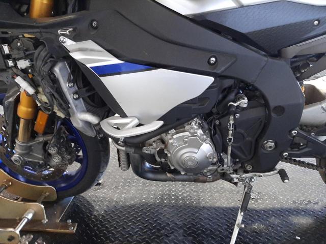 2016 YAMAHA YZFR1M C JYARN40Y9GA000181