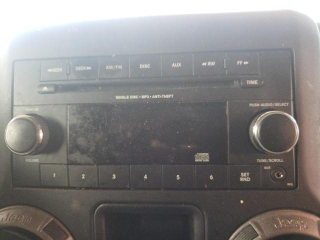 Фото: 1C4AJWAG3JL909365 - 9