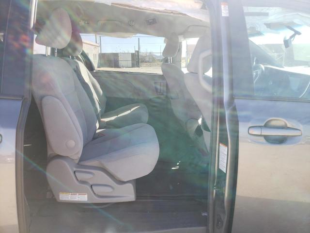 5TDKZ3DC1HS778708 Toyota Sienna Le 2017. Фото: 5