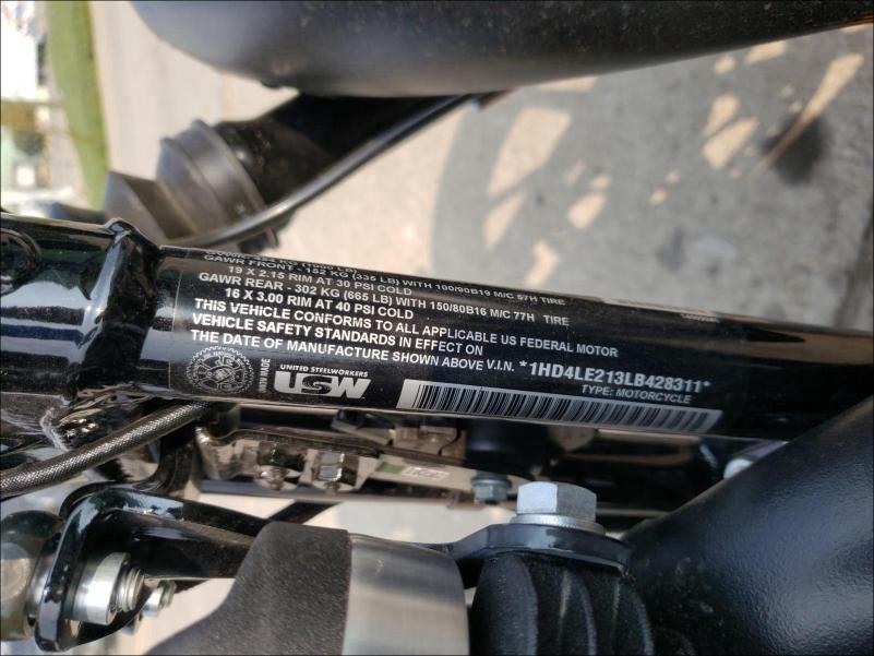 2020 HARLEY-DAVIDSON XL883 N 1HD4LE213LB428311