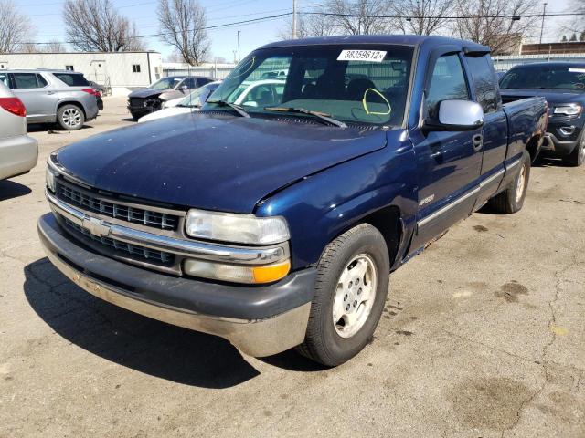 1GCEC19V8YZ186704 Chevrolet Silverado 2000. Фото: 1