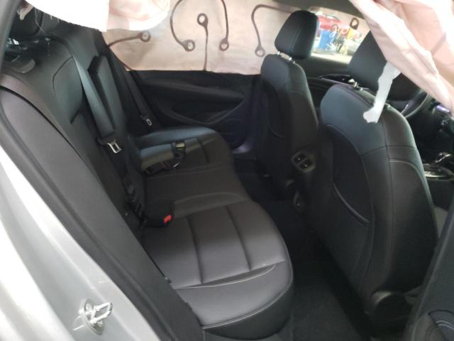 2019 BUICK REGAL ESSE W04GP6SX5K1025250