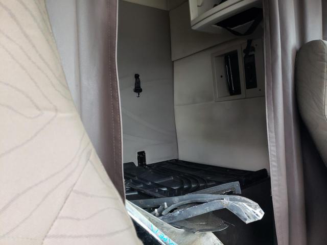 2015 VOLVO VN VNL 4V4NC9EHXFN925837