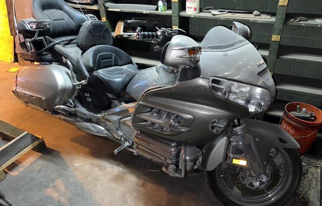 Salvage motorcycles for sale at Cahokia Heights, IL auction: 2003 Honda GL1800