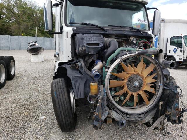 2015 VOLVO VN VNL 4V4NC9EHXFN925837
