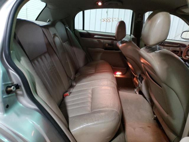 1LNHM81W65Y652487 Lincoln Town Car Signature