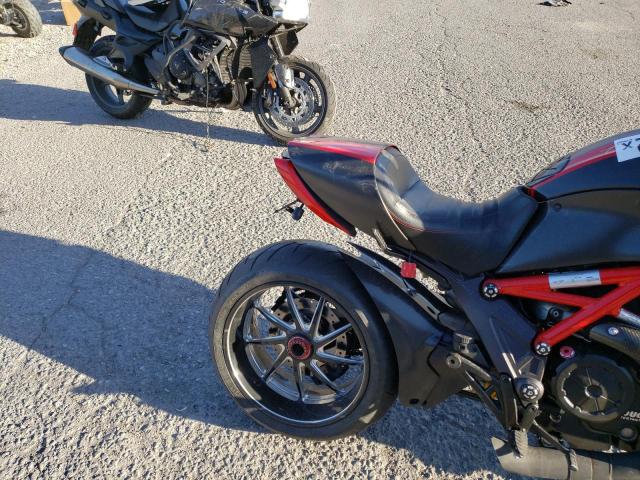 2015 DUCATI DIAVEL ZDM13BSW8FB020121
