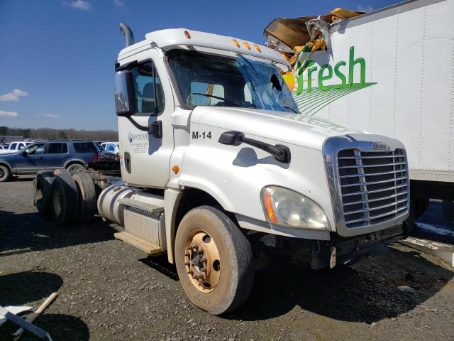 Salvage cars for sale from Copart Conway, AR: 2013 Freightliner Cascadia 1