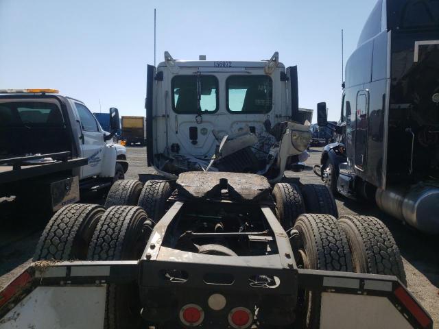 3AKJGEBG2FSGT0973 Freightliner Cascadia 1 2015. Фото: 5