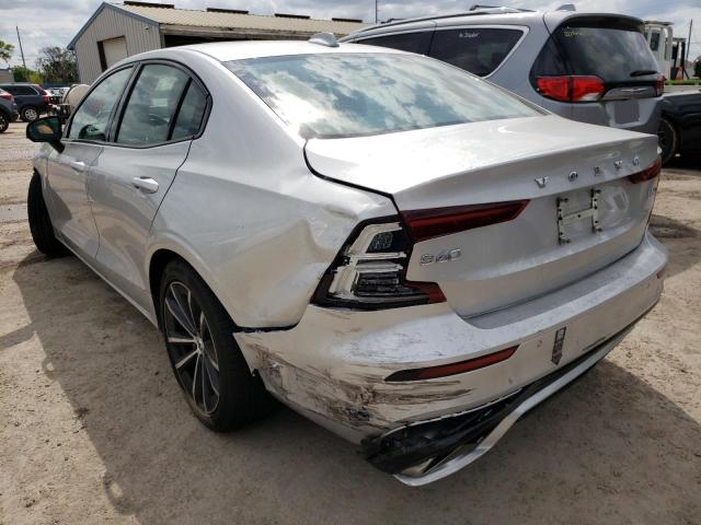 2022 VOLVO S60 B5 MOM 7JRL12TZ0NG161139