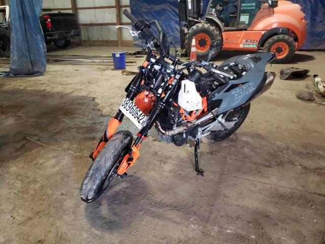 2021 KTM 690 SMC R VBKLSV406MM709916
