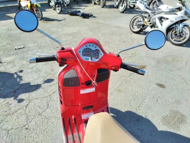 2010 VESPA GTS 300 SU ZAPM459L2A5701044