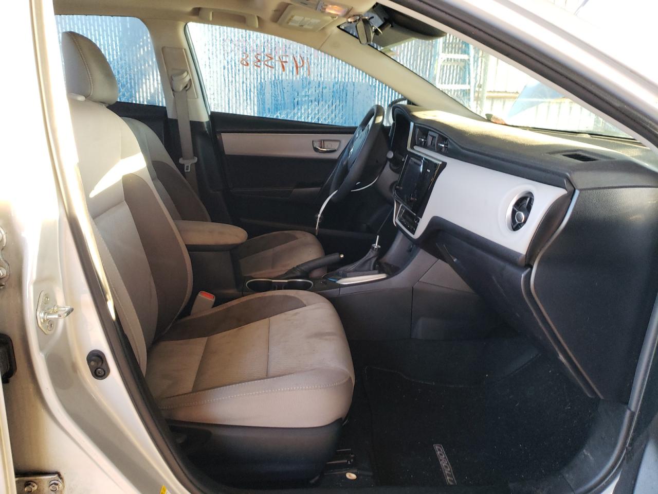 2017 Toyota Corolla - Image 5