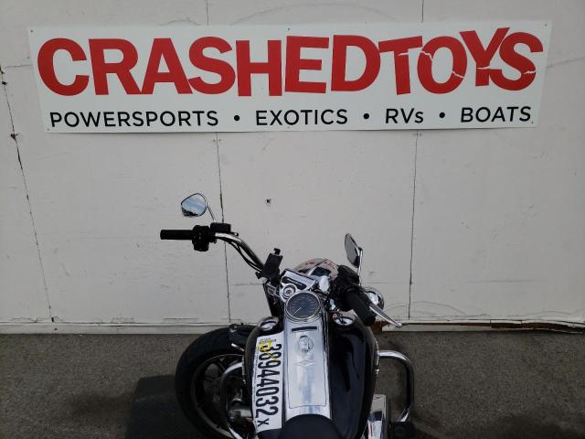 2019 HARLEY-DAVIDSON FLHR 1HD1FBC17KB655121