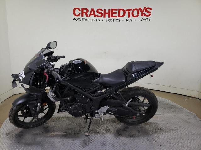 2021 YAMAHA YZFR3 A MH3RH18Y7MK007927