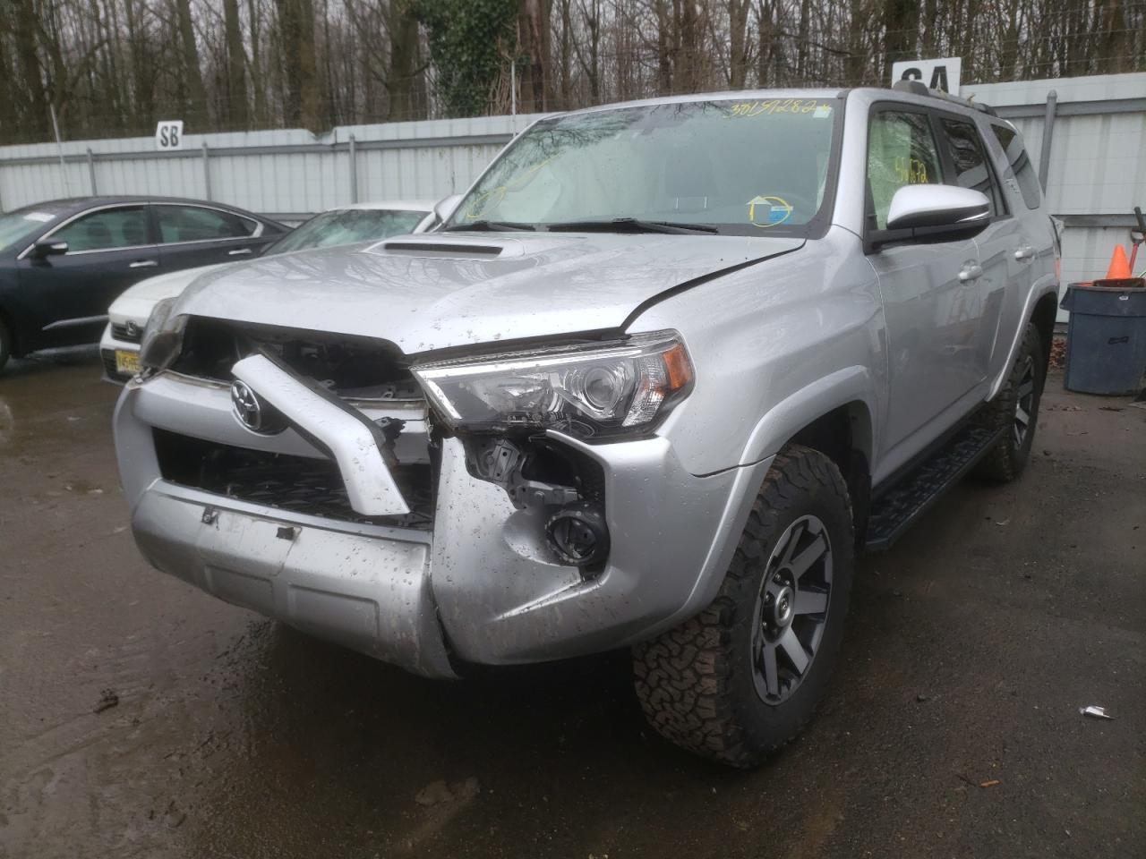 2017 Toyota 4Runner Sr5/Sr5 Premium VIN: JTEBU5JR8H5423927 Lot: 38159282