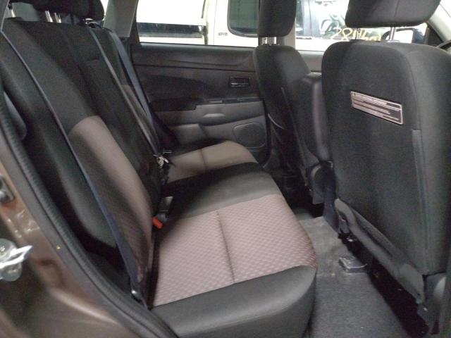 JA4AR3AW4HZ019702 Mitsubishi Outlander 2017. Фото: 5