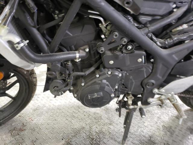 2021 YAMAHA YZFR3 A MH3RH18Y7MK007927