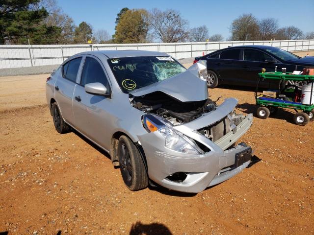 Salvage cars for sale from Copart Longview, TX: 2019 Nissan Versa S
