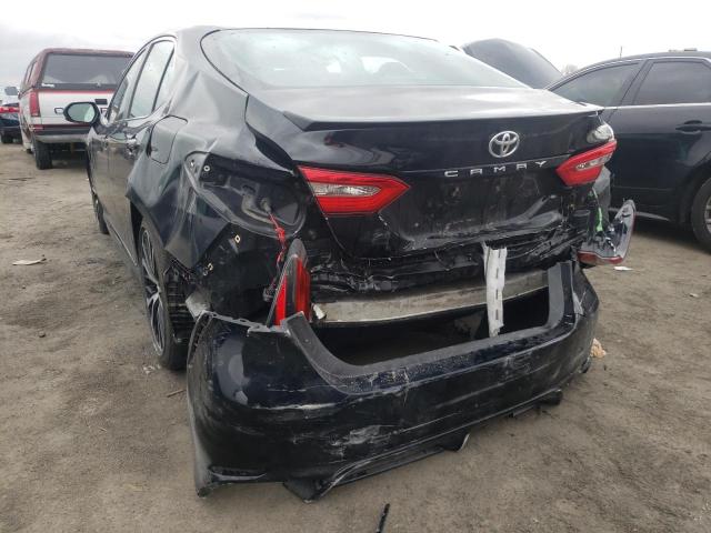 2018 TOYOTA CAMARY SE 4T1B11HK0JU532047