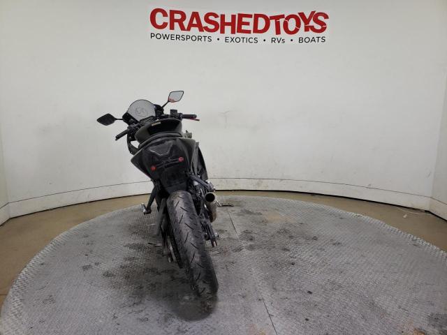 2021 YAMAHA YZFR3 A MH3RH18Y7MK007927