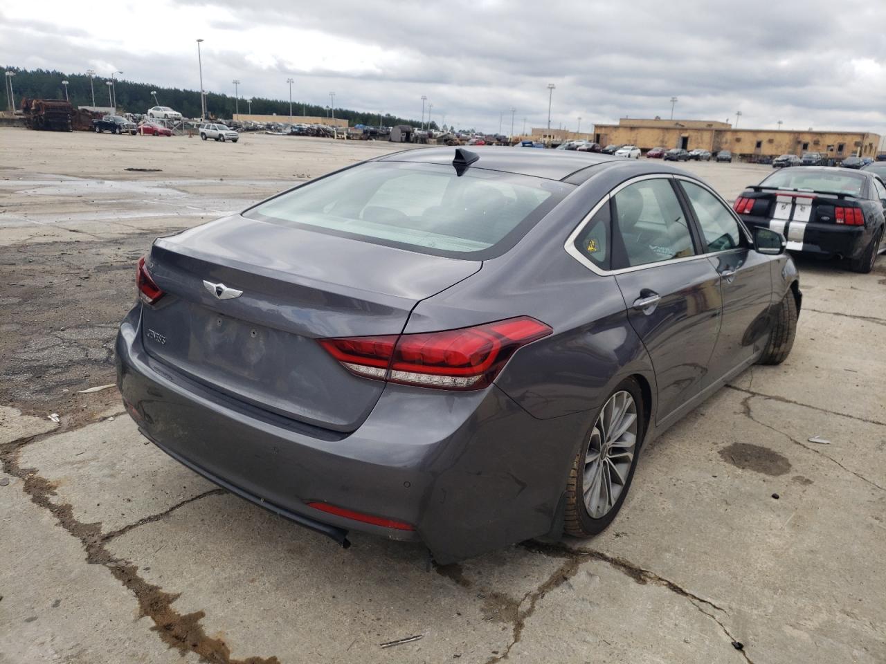 2015 Hyundai Genesis - Image 4